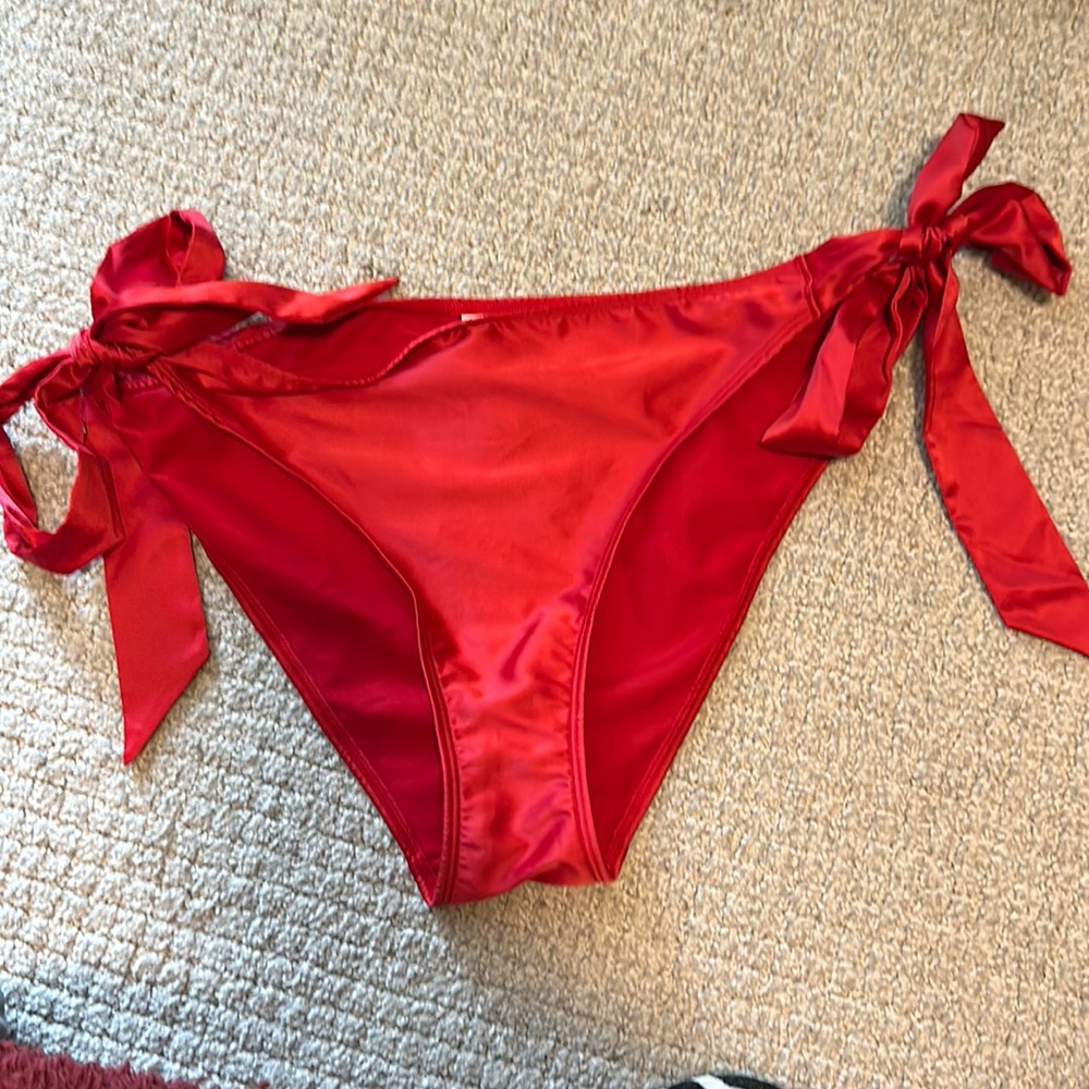 RED BOW PANTIES